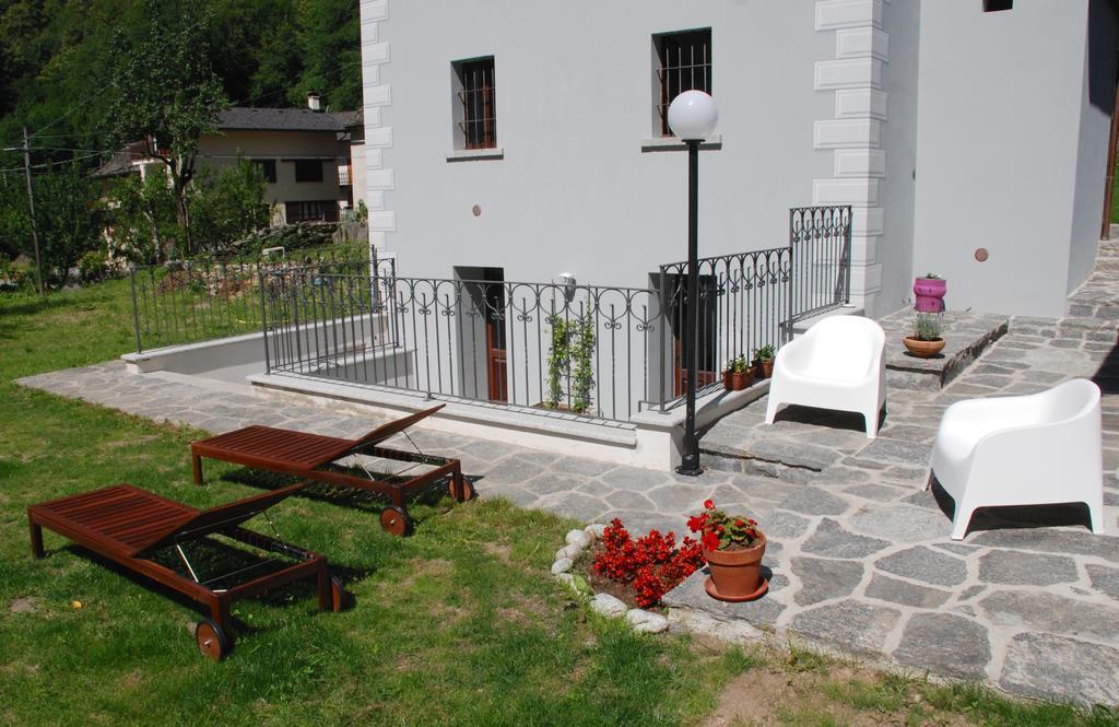 Hotel Ca' Del Borgo Cadarese Exterior foto
